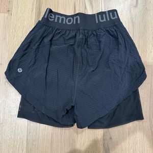 Lululemon Logo Waistband High-Rise training short